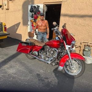 Meet your Posher, Thomas